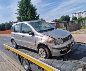 Złamał dożywotni zakaz. Po dachowaniu w pow. górowskim porzucił auto i poszedł pieszo