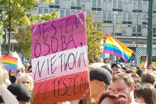 Chcemy gorącego seksu, nie gorącej ziemi. Zobacz transparenty z Marszu Równości w Krakowie