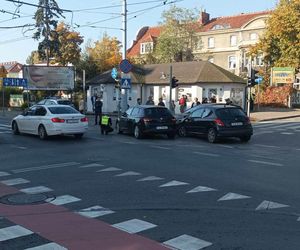 Poważny karambol w Grudziądzu. Trzy auta zderzyły się na skrzyżowaniu w Tarpnie 