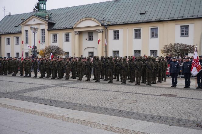 Tak białostoczanie uczcili Narodowe Święto Niepodległości 2024 w Białymstoku [ZDJĘCIA]