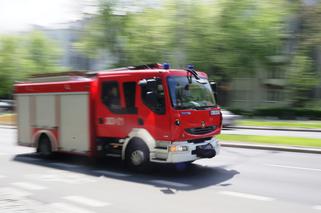 Wielka ewakuacja w Krakowie. Interweniowało kilka zastępów straży pożarnej
