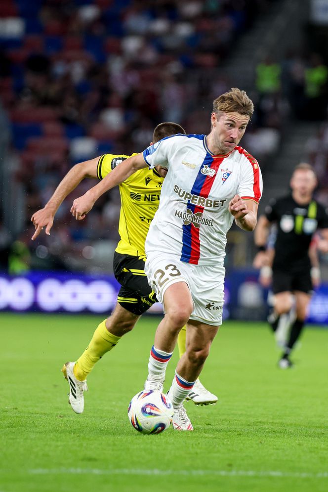 Górnik Zabrze liderem Ekstraklasy po wygranej z Widzewem. Zadecydował gol w końcówce