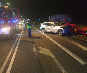 Ratownicy bezskutecznie reanimowali 4-latkę z wypadku w Dąbrowie Biskupiej