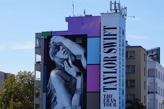 Mural Taylor Swift w Warszawie