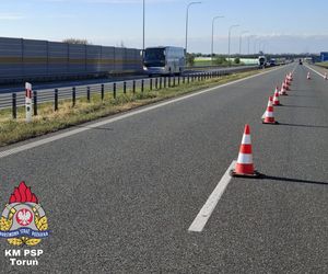 Wypadek na A1. Samochód wjechał w tył ciężarówki