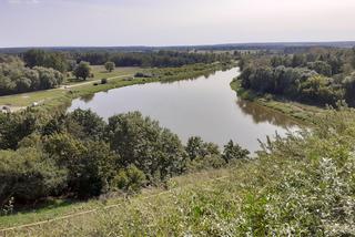 Wycieczka krajoznawcza Muzeum Regionalnego w Siedlcach śladem upamiętnień wojny polsko-bolszewickiej z 1920 roku
