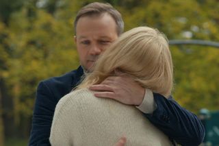 Barwy szczęścia, odcinek 3151. Bruno (Lesław Żurek), Karolina (Marta Dąbrowska)