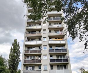 Brutalnie zakatował swoja matkę
