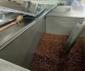 Cukiernia Sowa, linia produkcyjna