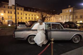 Ślub Patkowskiego i Semeniuk. Powitanie młodej pary