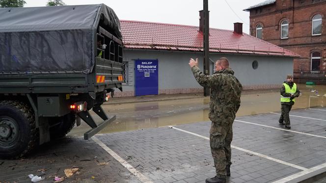 Nysa. Trwa ewakuacja mieszkańców