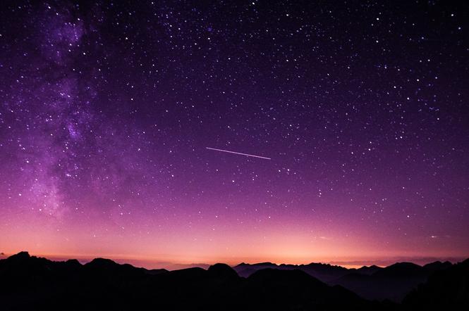 Lirydy: SBędzie pięknie na niebie. Kiedy oglądać spadające gwiazdy na Podkarpaciu?