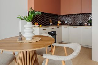 Mieszkanie w kolorze terakoty