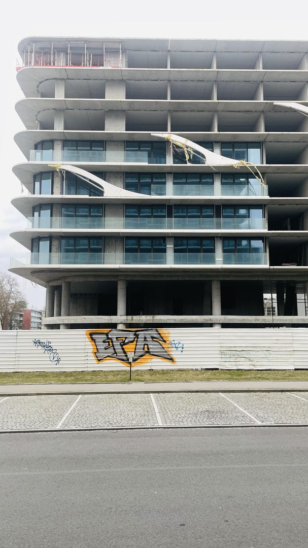 Niedokończony hotel Baltic Wave w Kołobrzegu