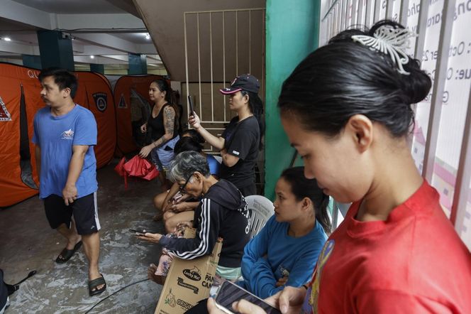 Supertajfun w Filipinach. Dwie osoby zginęły, ponad milion ewakuowanych