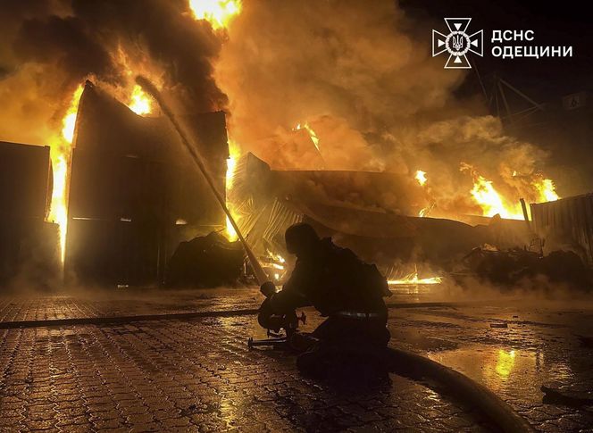 Kijów odcięty od prądu, wybuchy i pożary. Wielki atak Putina