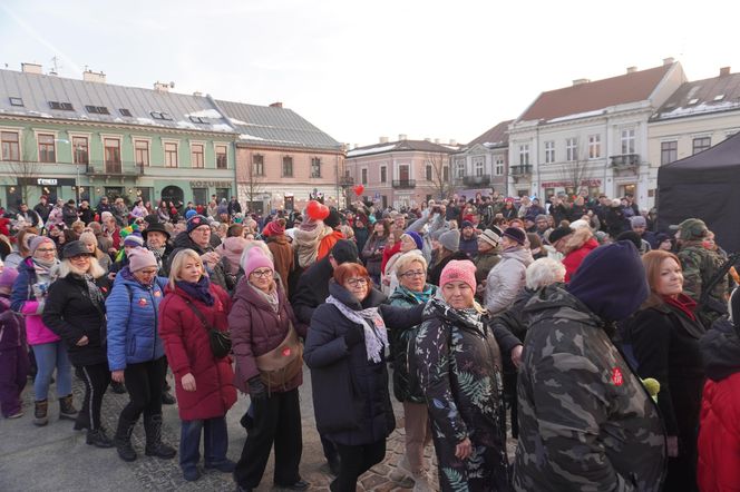 33. Finał WOŚP w Kielcach. Polonez w Rynku