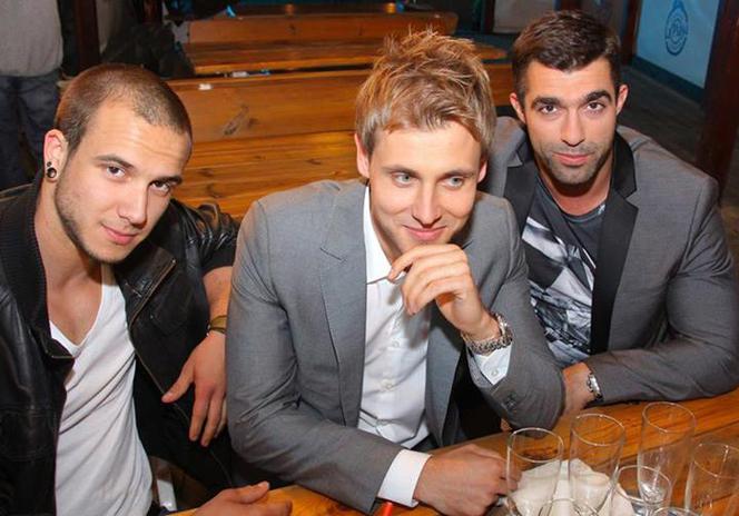 Miłość na bogato odcinek 10 ostatni. Gabron (Gabriel Piotrowski), Nikodem (Nikodem Świącki), Janek (Jan Bielski)