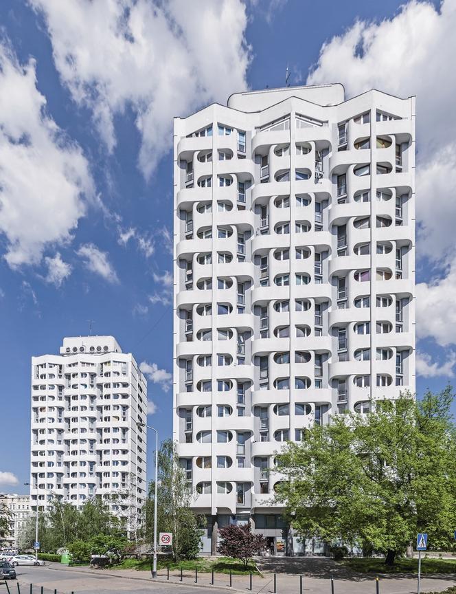 Blok Sprzeczna 4 w Warszawie