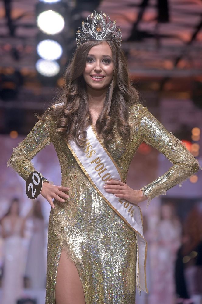 Izabella Krzan na przestrzeni lat