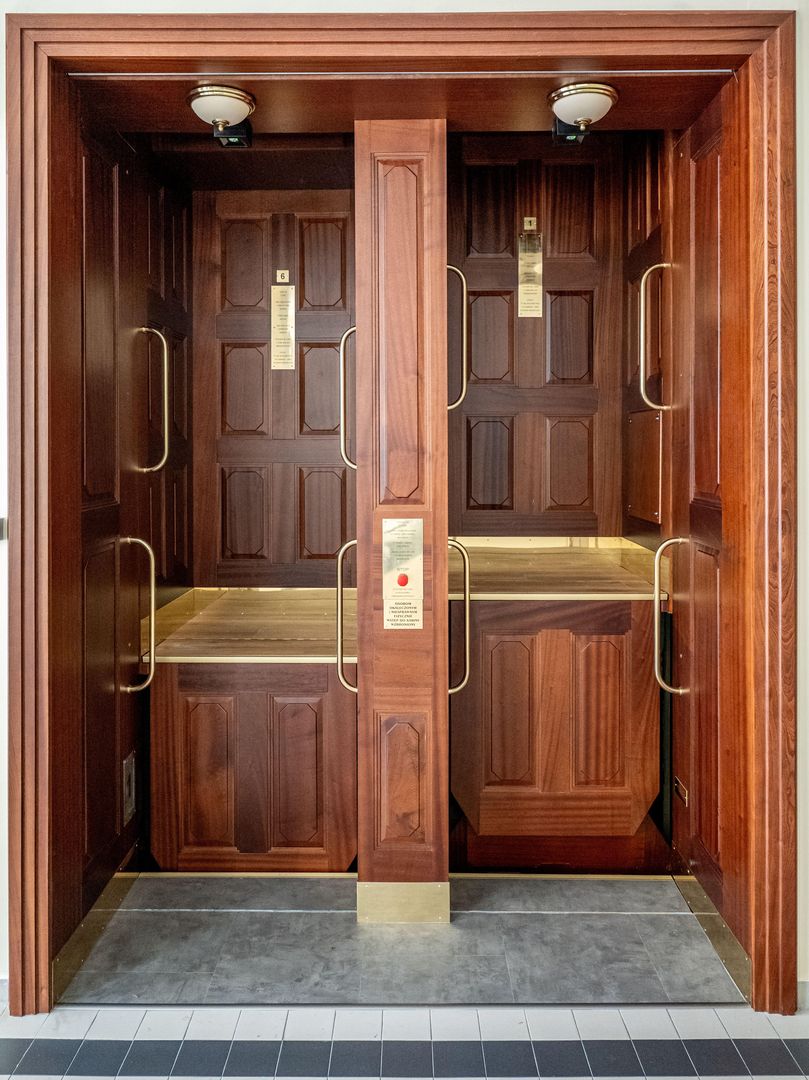 Winda pater noster w Katowicach po remoncie