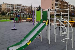 Przy SP nr 8 w Siedlcach powstał nowy plac zabaw dla dzieci. Zobacz zdjęcia!