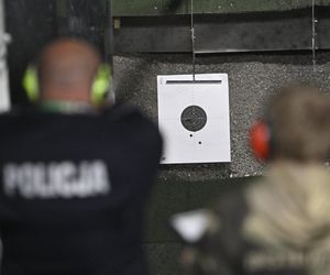 Zawody strzeleckie w Warszawie. Z bronią weterani, funkcjonariusze i żołnierze