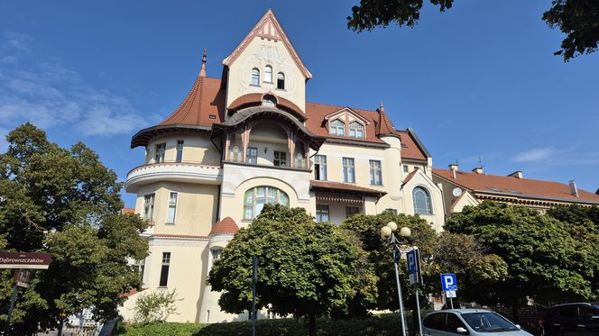 To jedna z piękniejszych kamienic w Olsztynie. Przetrwała wojnę