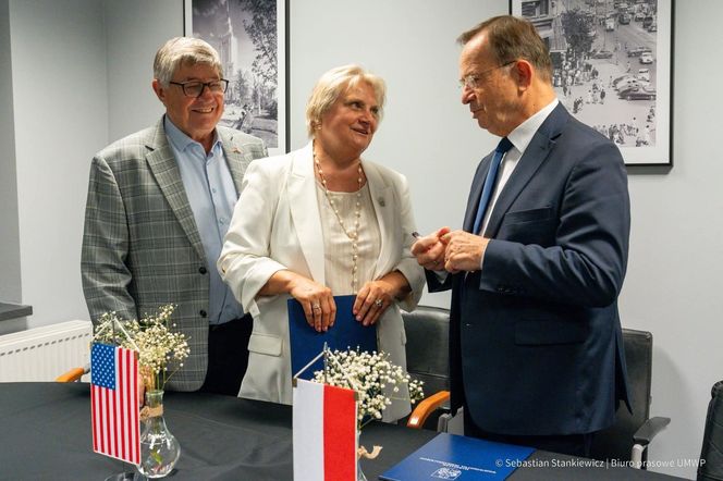 Porozumienie o utworzeniu w Chicago Centrum Kultury Regionów Polskich w Ameryce