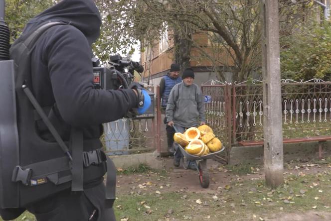 Rolnicy. Podlasie. Zobacz, jak powstaje odcinek z udziałem Gienka, Andrzeja i Sławka