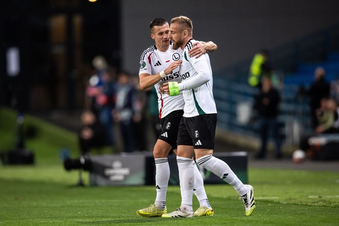 Legia - Szachtar: transparent kibiców