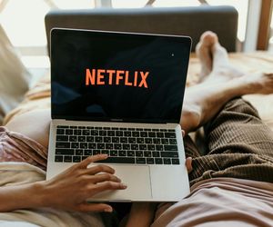 Nowy serial Netflixa zmiecie dotychczasowe z planszy? Będzie najbardziej wciągający