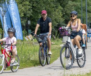 Agnieszka Kaczorowska i Marcin Rogacewicz wybrali się na rowery 