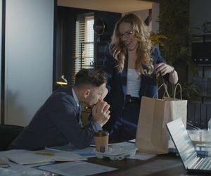 M jak miłość, odcinek 1855: Kamil (Marcin Bosak), Sylwia (Hanna Turnau)