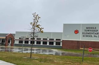 Nauczycielka z New Jersey urodziła dziecko 13-letniego chłopca