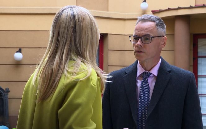 Na Wspólnej, odc 4066. Monika (Sylwia Gliwa), Damian (Waldemar Błaszczyk)