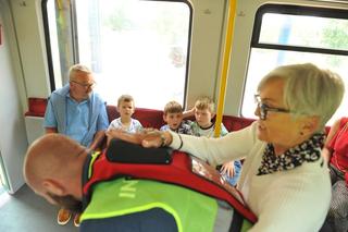  W pociągu uczyli jak ratować życie. Nietypowa akcja Szybkiej Kolei Miejskiej