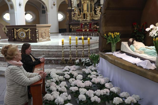 Święcenie pokarmów na Nikiszowcu