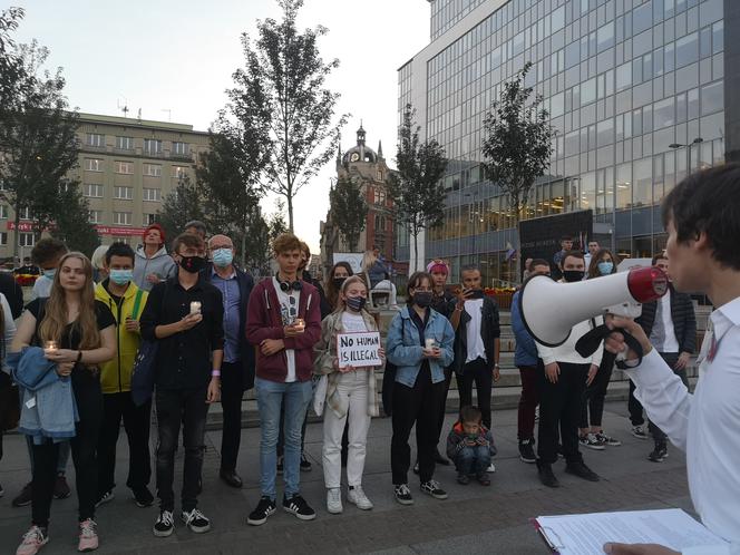 „Gdzie są dzieci z Michałowa?” – w Katowicach odbyła się cicha demonstracja