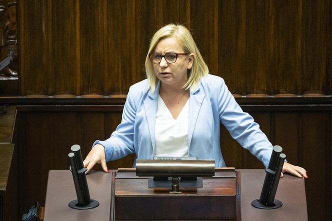 Tuż po świętach Henning-Kloska straci tekę ministra?! Wieści są dla niej szalenie niepokojące