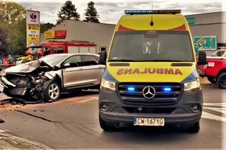 Poważny wypadek koło Włocławka. Autobus zderzył sie z osobówką