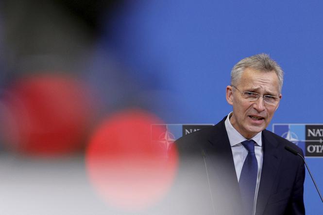 Sekretarz generalny NATO Jens Stoltenberg i Prezydent RP Andrzej Duda na wspólnej konferencji w Brukseli 