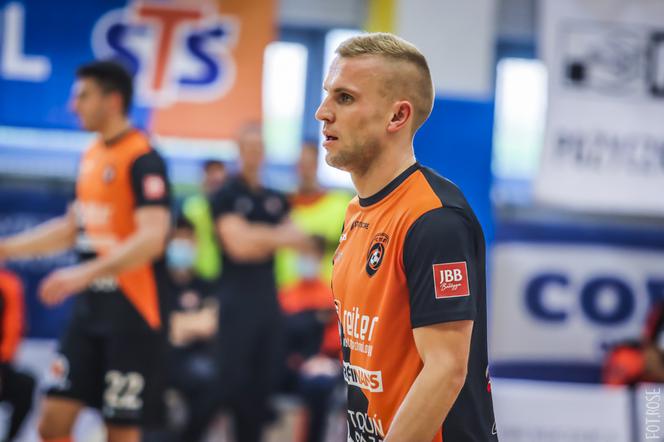 FC Toruń - P.A. Nova Gliwice 2:4 - zdjęcia z Uniwersyteckiego Centrum Sportu
