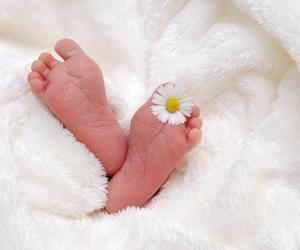 Najpopularniejsze imiona dla chłopców i dziewczynek w 2023 roku. Jest kilka zaskoczeń