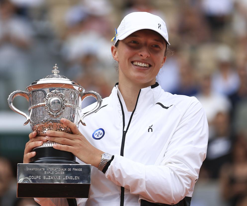 Wimbledon PREMIE Nagrody pieniężne: Ile zarobiła Iga Świątek w Wimbledonie? Ile zarobił Hurkacz?