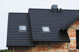 10 najczęstszych pytań o pokrycia dachowe. Wymiana, remont, usterki. Odpowiada ekspert 