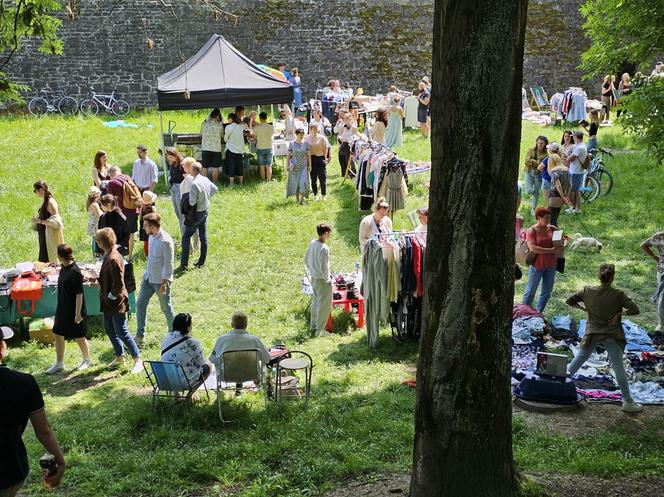 Rzeszowski bazar w Fosie przyciągnął tłumy