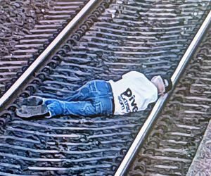 Chwile grozy w Trójmieście. Mężczyzna leżał na torach. Trzeba było wstrzymać ruch pociągów!