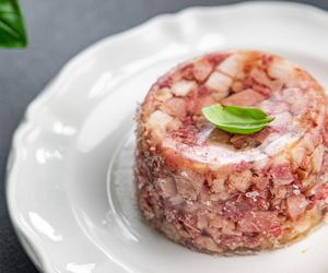 Golonka na zimno. Doskonała przekąska z gotowanego mięsa 