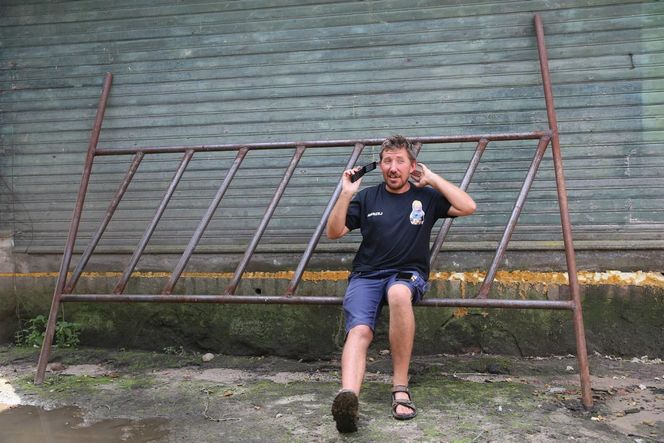 Rolnicy. Podlasie. Andrzej z Plutycz świętuje urodziny. Tak zmieniał się on i jego gospodarstwo